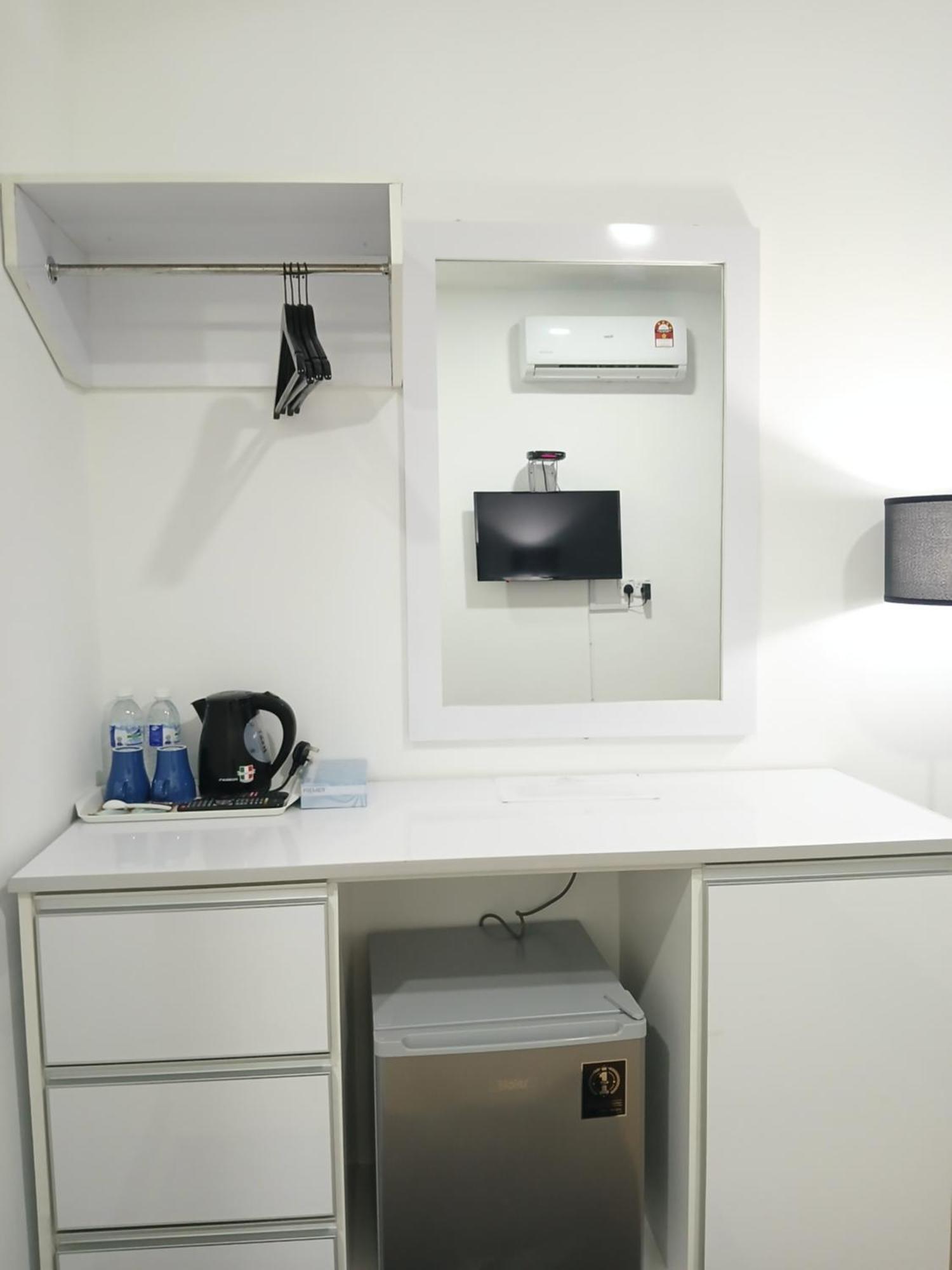 Tz Satellite Hotel, קוטה בארו מראה חיצוני תמונה